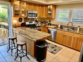 303 S Freeman St in Oceanside, CA - Building Photo - Building Photo