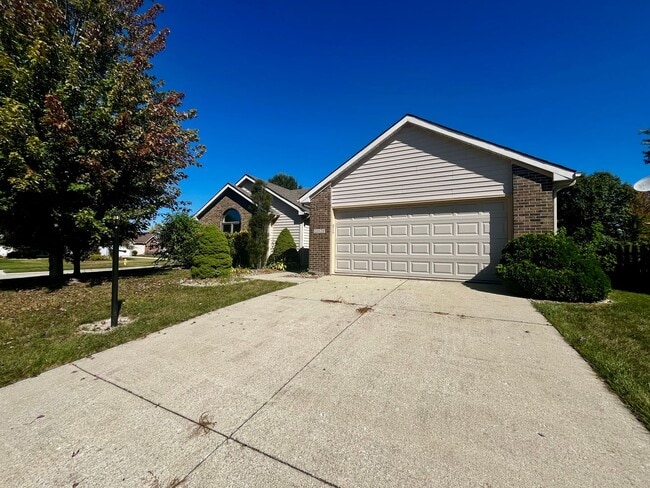 10628 Yorktowne Pl in Fort Wayne, IN - Building Photo - Building Photo
