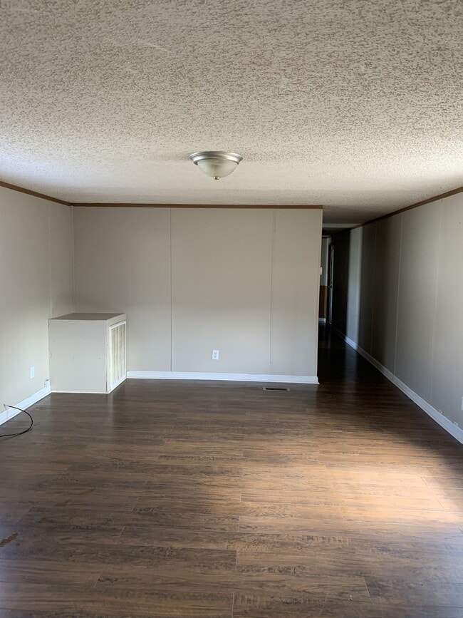 154 Zackary St in Oak Grove, KY - Building Photo - Building Photo