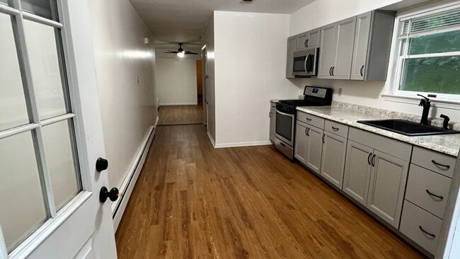 11 Richard Dr