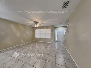 10851 Newbridge Dr in Riverview, FL - Building Photo - Building Photo