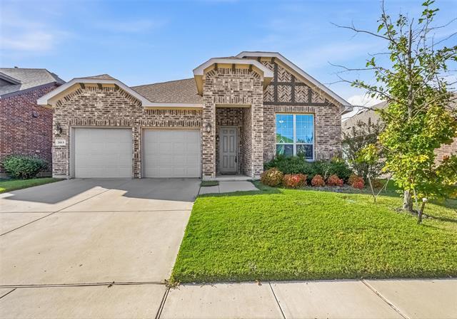 2013 Historic District in Aubrey, TX - Building Photo