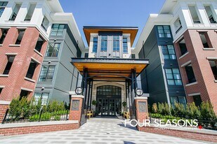 15137-15137 33 Ave in Surrey, BC - Building Photo