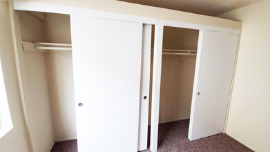 111 10th St, Unit 2 in Seal Beach, CA - Building Photo - Building Photo
