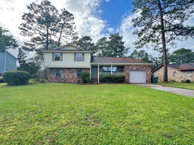 1024 Varnedoe St in Hinesville, GA - Building Photo - Building Photo