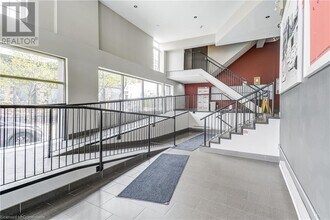 80 King William St in Hamilton, ON - Building Photo - Building Photo