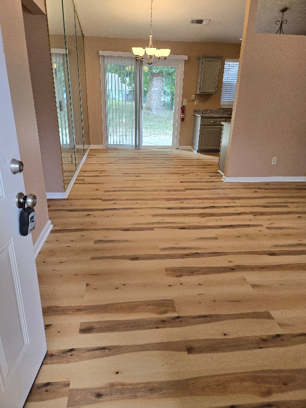 6090 Emerald Pointe Cir in College Park, GA - Building Photo - Building Photo