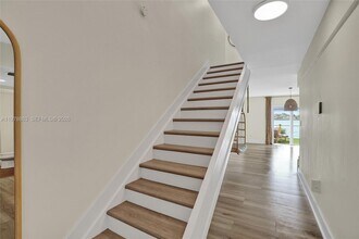 20822 San Simeon Way in Miami, FL - Building Photo - Building Photo