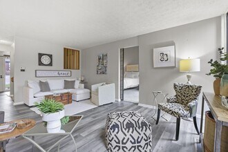 4765 Smoketalk Ln in Westerville, OH - Building Photo - Building Photo