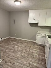 700 S English St in Greensboro, NC - Building Photo - Building Photo