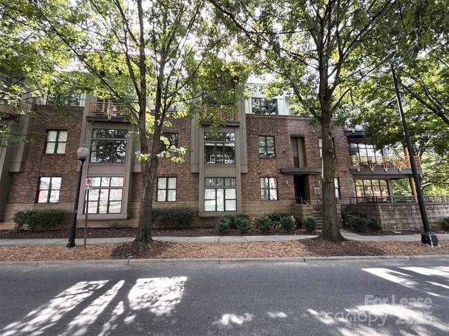 property at 714 N Davidson St