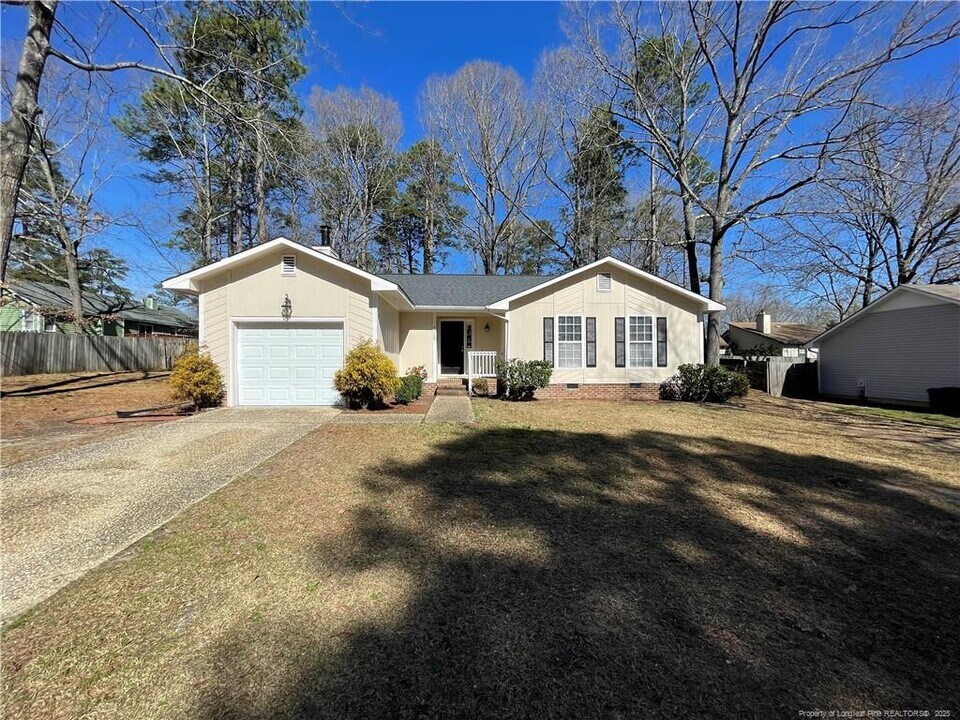 7128 Calamar Dr in Fayetteville, NC - Building Photo