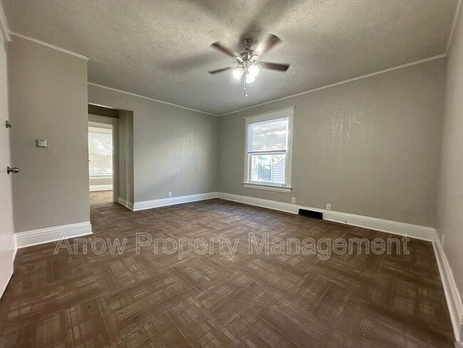 2442 Vine St in Lincoln, NE - Building Photo - Building Photo