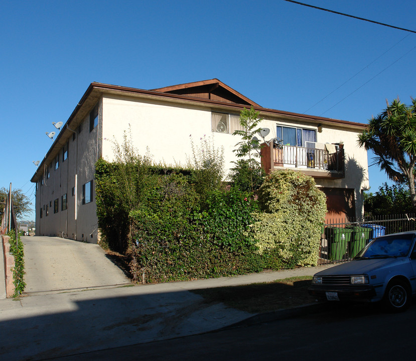 2306 Reservoir St in Los Angeles, CA - Foto de edificio