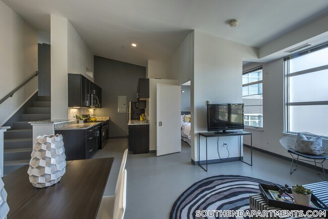 160 E Berkeley St in Boston, MA - Building Photo - Building Photo