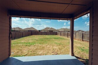 13204 Tower Ln in Crowley, TX - Building Photo - Building Photo