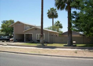 6714 N 60th Ave in Glendale, AZ - Building Photo - Building Photo