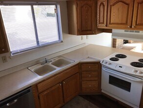 1326 Georgia Ave in Boulder City, NV - Foto de edificio - Building Photo