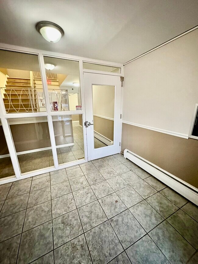 1557 Jill Ct in Glendale Heights, IL - Building Photo - Building Photo