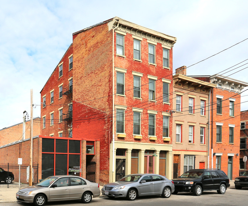 1431 Walnut St in Cincinnati, OH - Foto de edificio