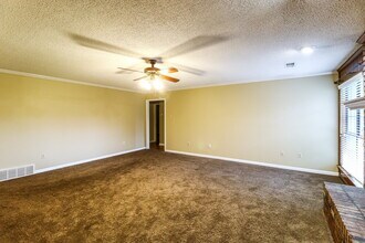 928 Pheasant Hollow Dr in Memphis, TN - Building Photo - Building Photo