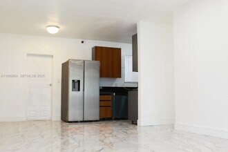 1831 NW 185th St in Miami Gardens, FL - Building Photo - Building Photo