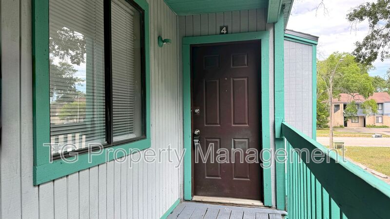 5144 Westchase Ct in Jacksonville, FL - Foto de edificio