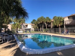 6324 Newtown Cir in Tampa, FL - Building Photo - Building Photo