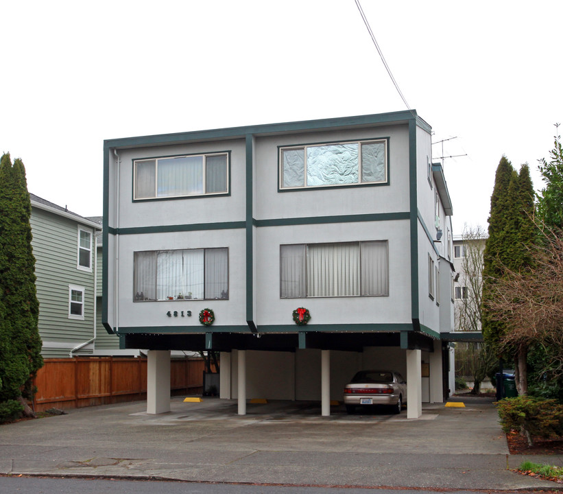 4813 Fremont Ave N in Seattle, WA - Building Photo