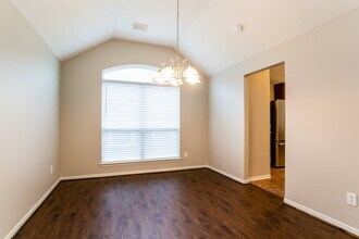 4227 Forest Rain Ln in Humble, TX - Foto de edificio - Building Photo