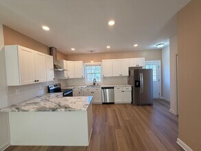 126 East End Ave in Durham, NC - Building Photo - Building Photo