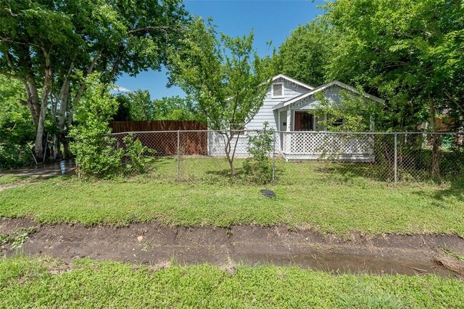 8314 Brandon St in Houston, TX - Building Photo - Building Photo