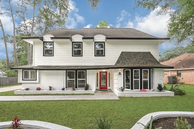 725 Talmalge Hall Dr in Conroe, TX - Foto de edificio - Building Photo