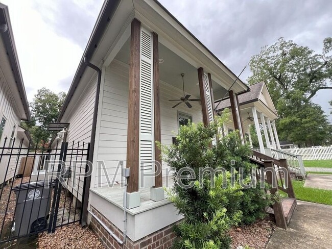 2353 Orpine Ave in Baton Rouge, LA - Building Photo - Building Photo