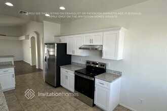15121 N 29th St in Phoenix, AZ - Building Photo - Building Photo