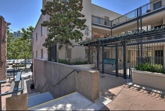 20 S 2nd St, Unit 232 in San Jose, CA - Foto de edificio - Building Photo