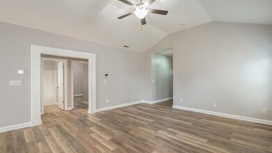 2825 Burnt Mill Rd in Lexington, KY - Building Photo - Building Photo