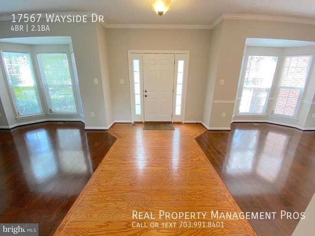 17567 Wayside Dr in Dumfries, VA - Building Photo - Building Photo