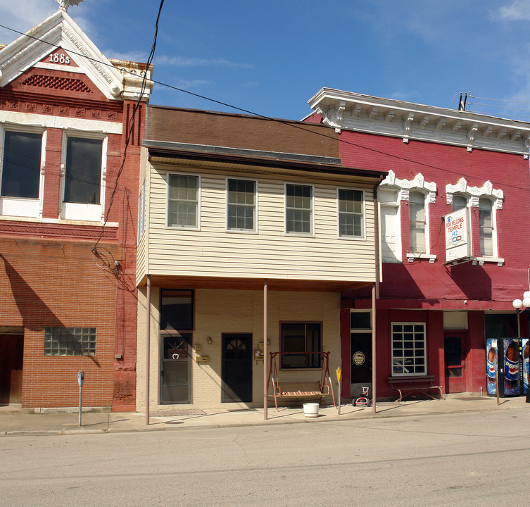 114 26th St in Catlettsburg, KY - Building Photo