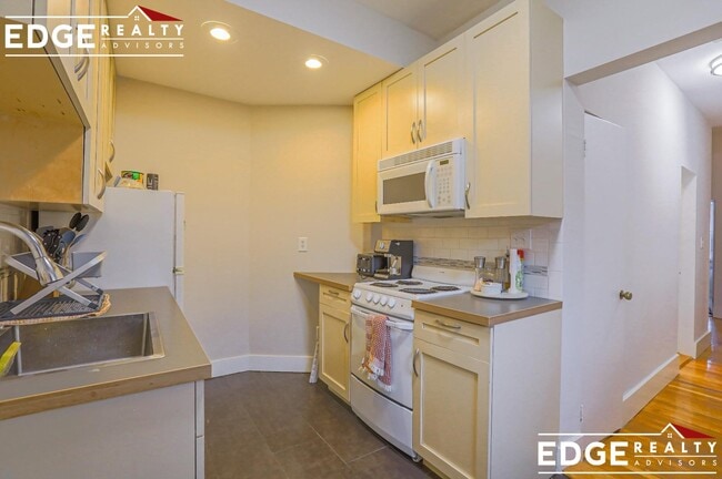 property at 11 Gorham St