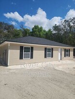 6306 Alliance Ave in Keystone Heights, FL - Building Photo