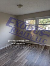5812 Shenandoah Dr in Fayetteville, NC - Building Photo - Building Photo