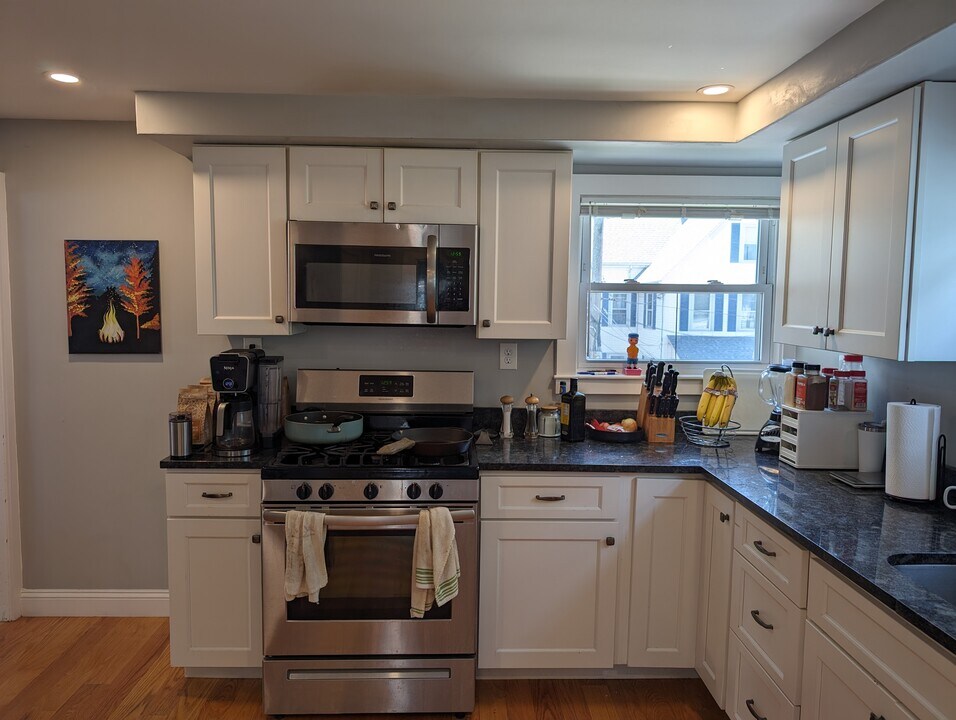 11 Kearney St, Unit 2 in Malden, MA - Building Photo