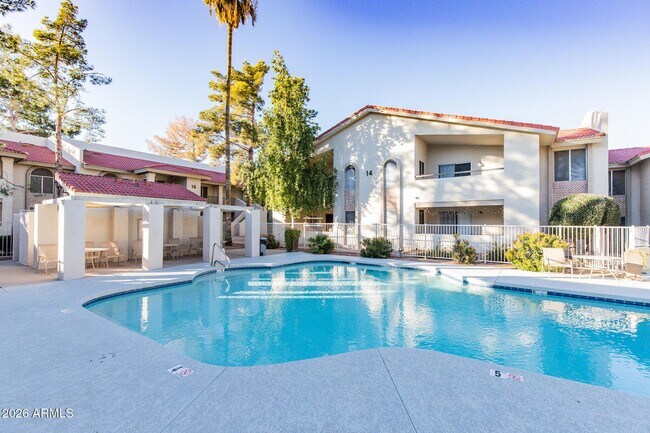 10610 S 48th St in Phoenix, AZ - Building Photo - Building Photo