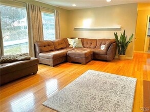 12 Forest Rd in New Hartford, NY - Building Photo - Building Photo