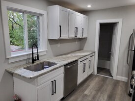 0 Warren St in Beverly, NJ - Building Photo