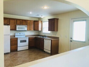 24460 Tupelo Ln in St. Robert, MO - Building Photo - Building Photo