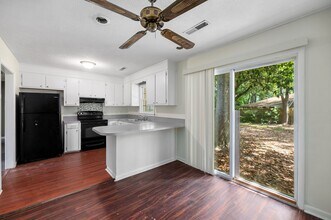 1003 Miles Jamison Rd in Summerville, SC - Building Photo - Building Photo