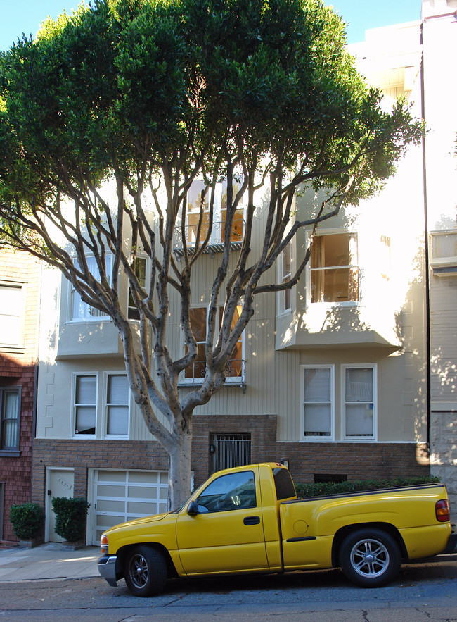 434-440 Lombard St in San Francisco, CA - Building Photo - Building Photo