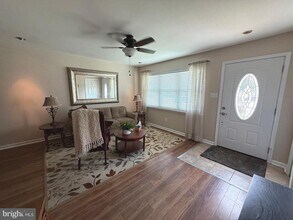 937 220th St in Pasadena, MD - Building Photo - Building Photo
